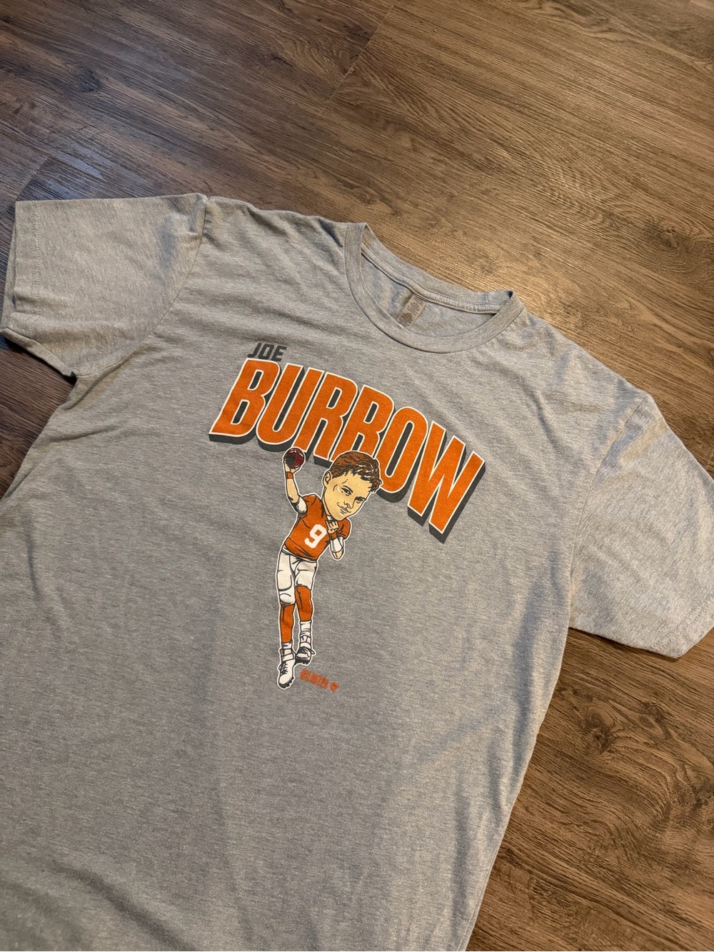 Joe Burrow Cincinnati Bengals Men’s Large Rally House Gray T-Shirt NFL Football